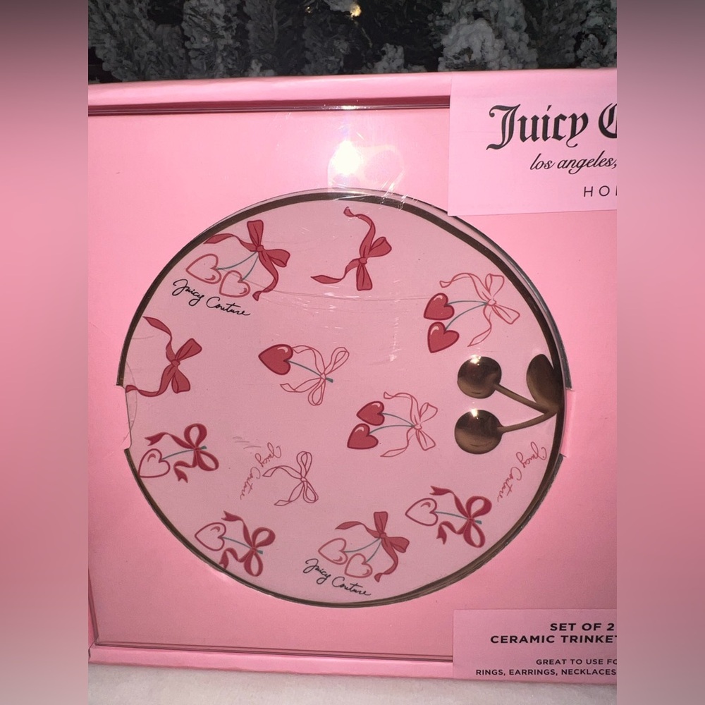 Juicy Couture Pink‎ Ceramic Trinket Tray Set (2) New in Box - Picture 4 of 5